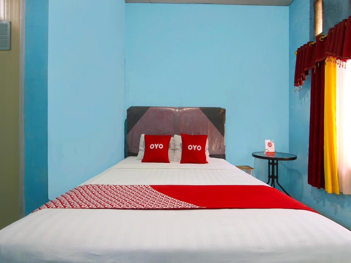 Oyo 91476 Srikaya Hotel 3 Pekalongan Εξωτερικό φωτογραφία