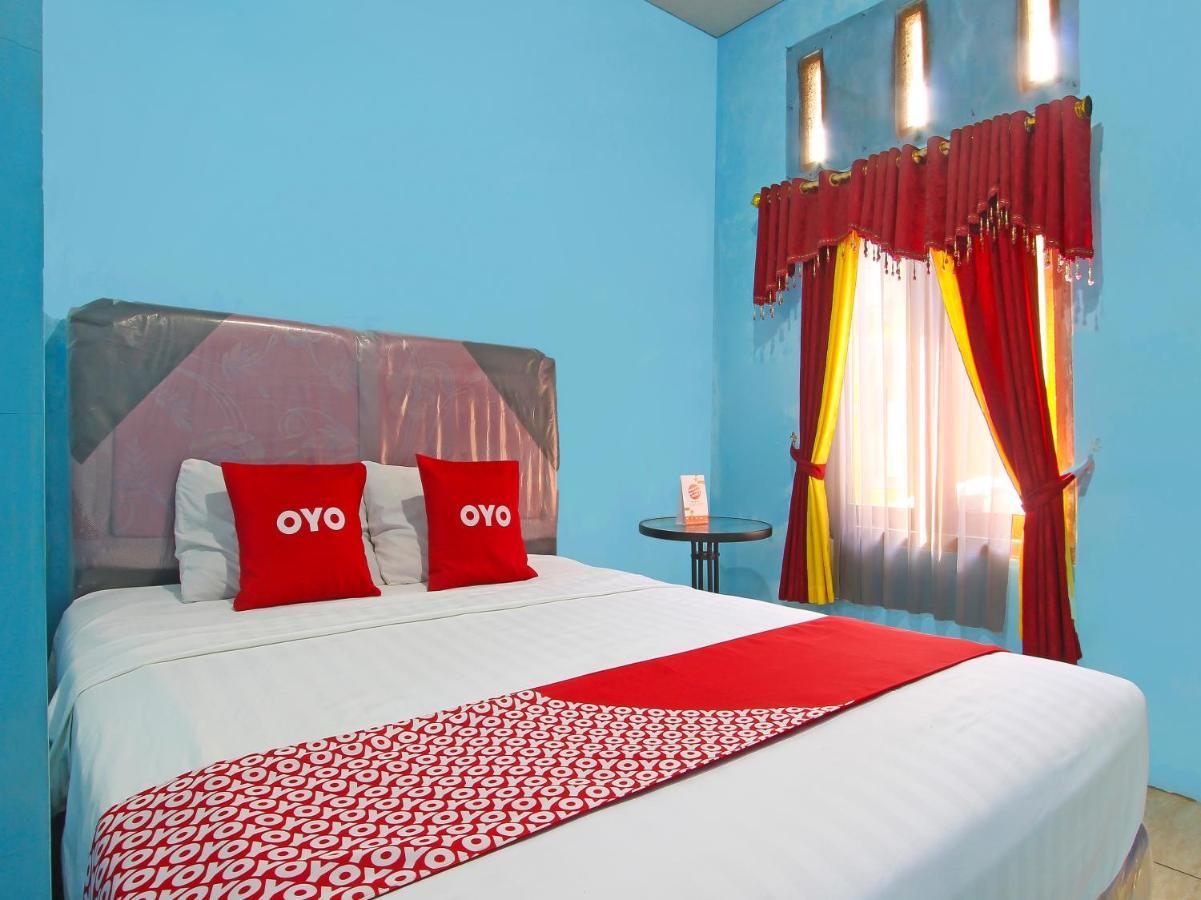 Oyo 91476 Srikaya Hotel 3 Pekalongan Εξωτερικό φωτογραφία