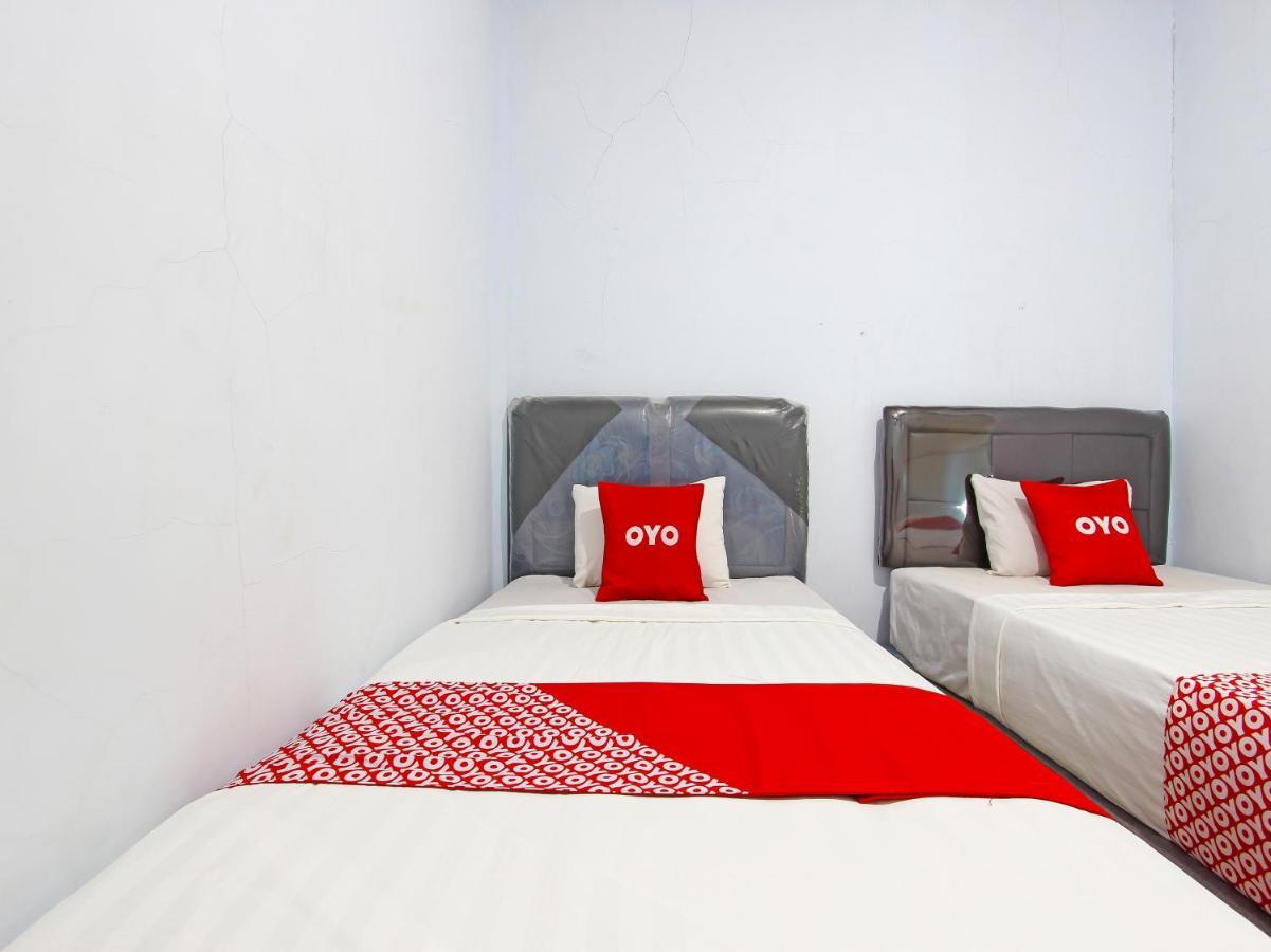 Oyo 91476 Srikaya Hotel 3 Pekalongan Εξωτερικό φωτογραφία